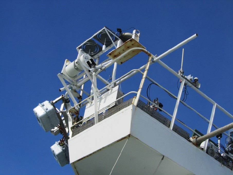 Werenfrid’s infrared radiometer and the IFREMER c-band radar system